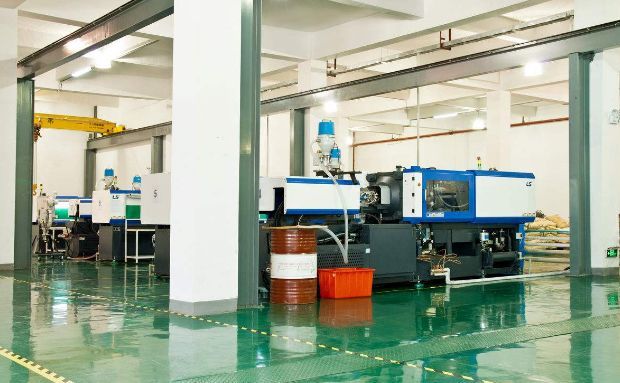 注塑模具成型制品，如果表面有裂紋該如何解決？